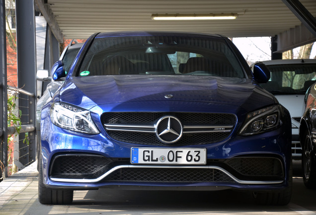 Mercedes-AMG C 63 S W205