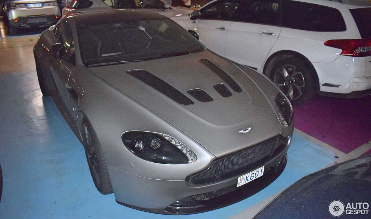 Aston Martin V12 Vantage S