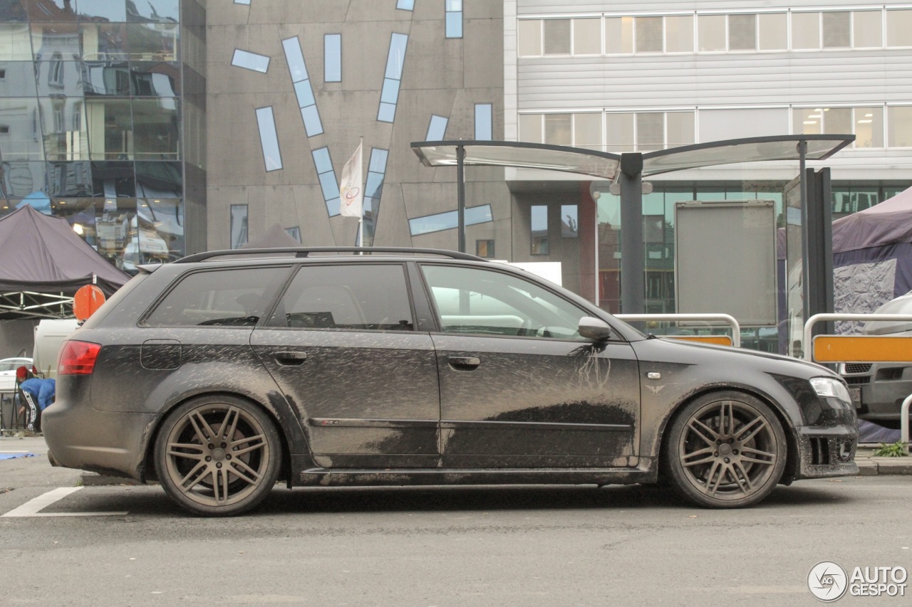 Audi RS4 Avant B7