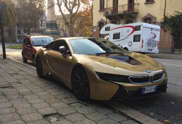 BMW i8