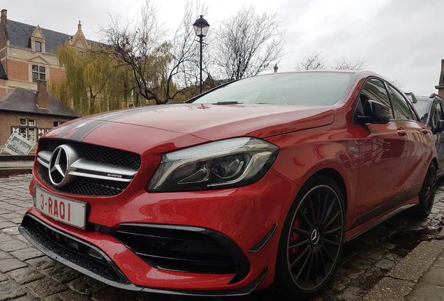 Mercedes-AMG A 45 W176 2015