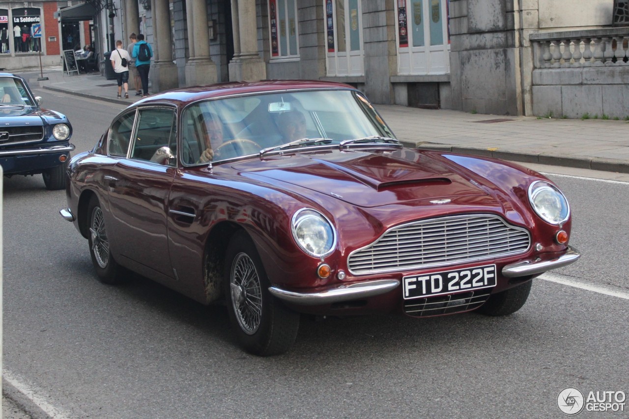 Aston Martin DB6 MKI