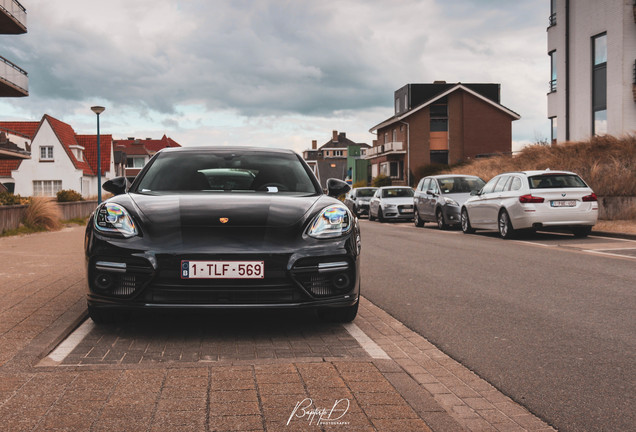 Porsche 971 Panamera Turbo S E-Hybrid