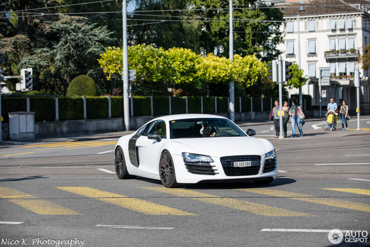 Audi R8