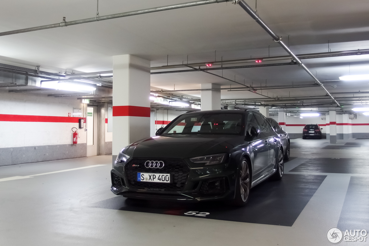 Audi RS4 Avant B9