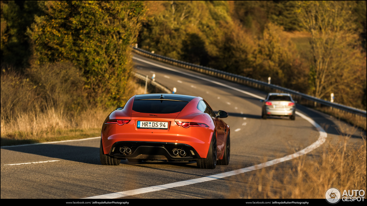 Jaguar F-TYPE R Coupé