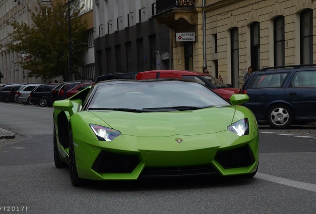 Lamborghini Aventador LP700-4 Roadster