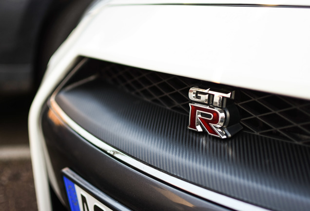 Nissan GT-R 2011