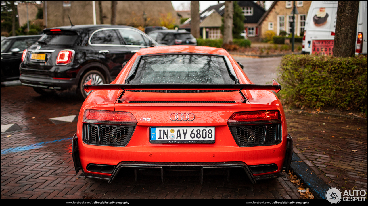 Audi R8 V10 Plus 2015