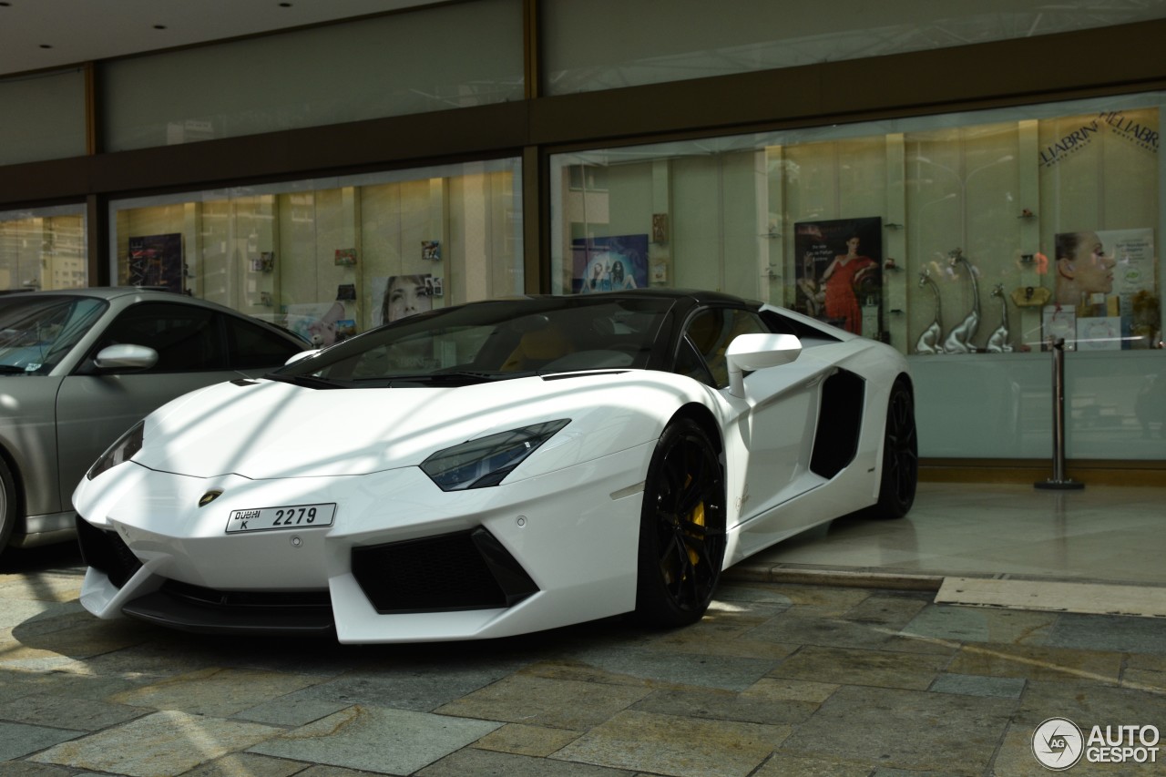 Lamborghini Aventador LP700-4 Roadster