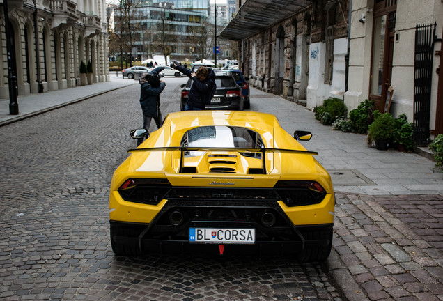 Lamborghini Huracán LP640-4 Performante