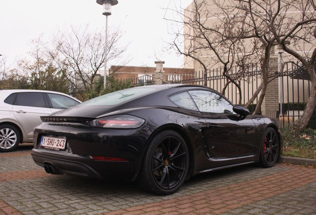 Porsche 718 Cayman S