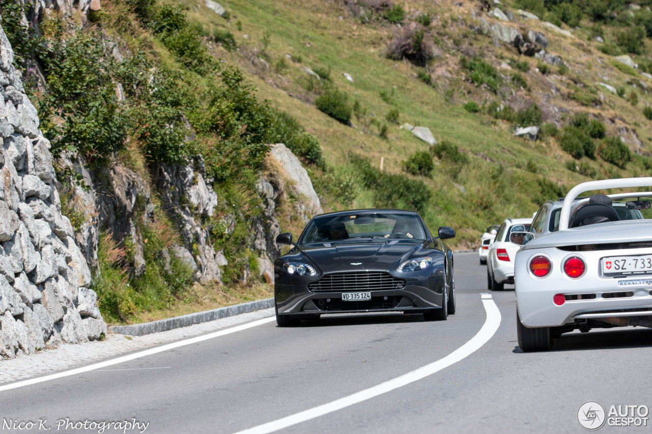 Aston Martin V8 Vantage S