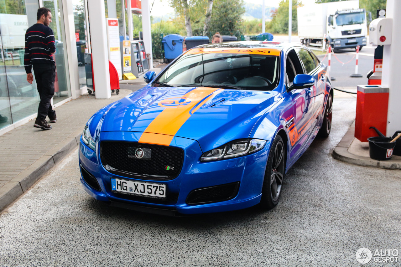 Jaguar XJR575