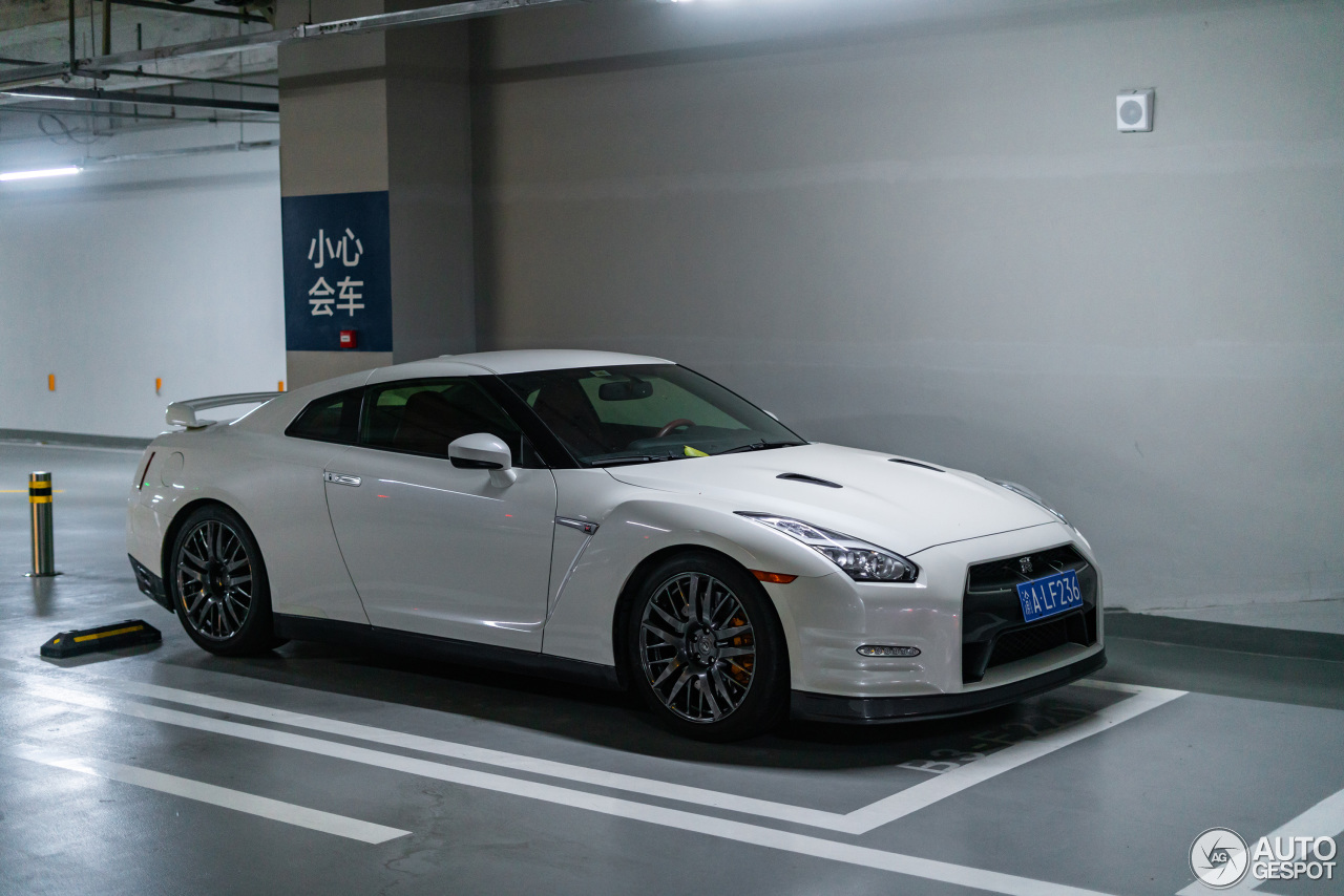 Nissan GT-R 2014