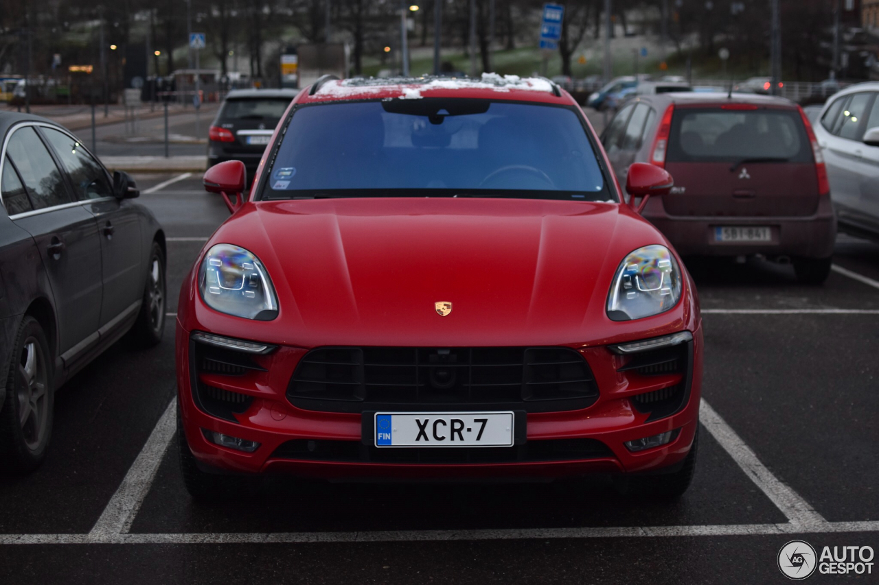 Porsche 95B Macan GTS