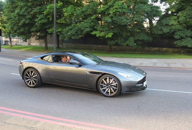 Aston Martin DB11