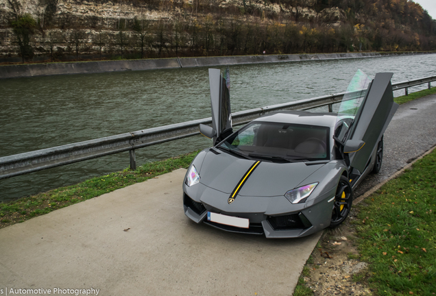 Lamborghini Aventador LP700-4