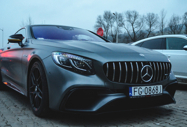 Mercedes-AMG S 63 Coupé C217 2018 Yellow Night Edition