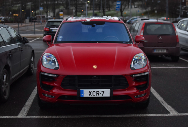 Porsche 95B Macan GTS