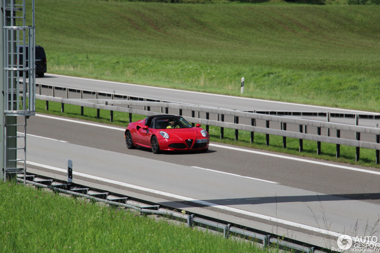 Alfa Romeo 4C Spider