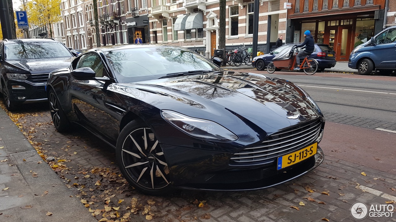 Aston Martin DB11