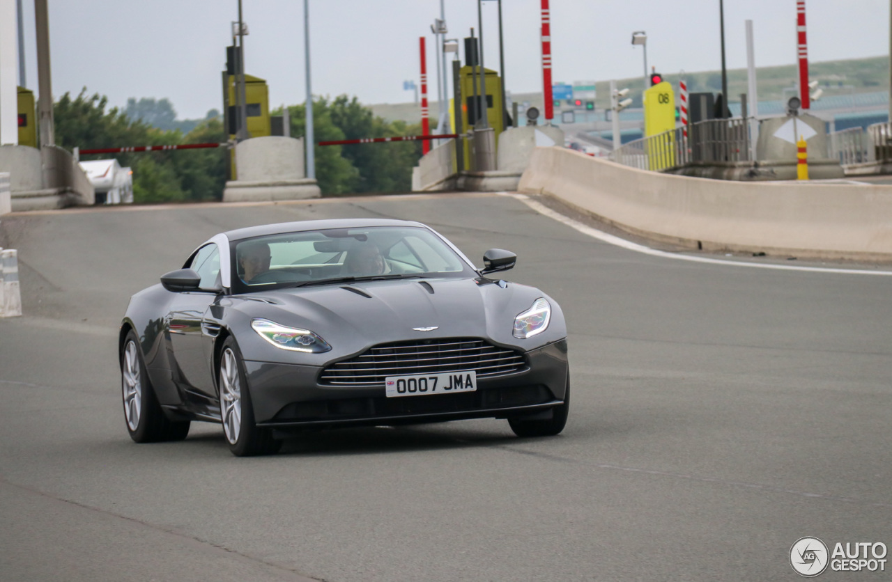 Aston Martin DB11