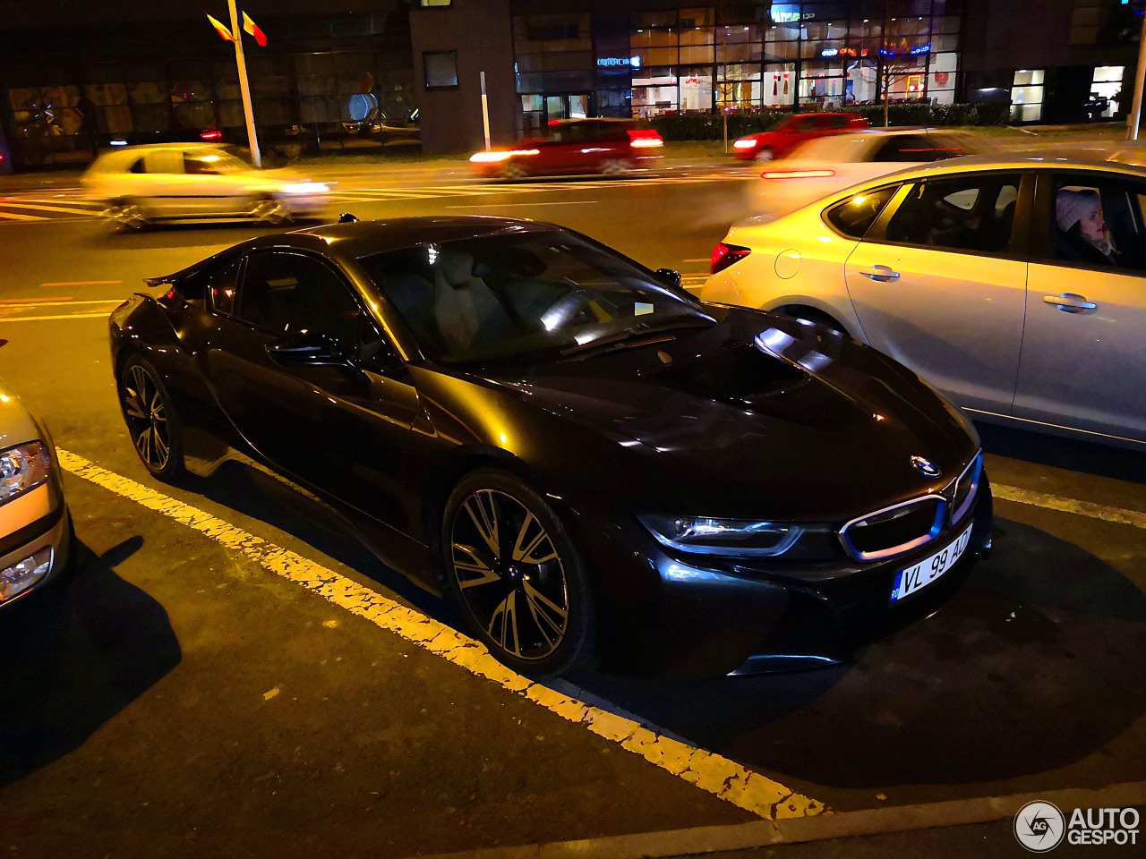 BMW i8