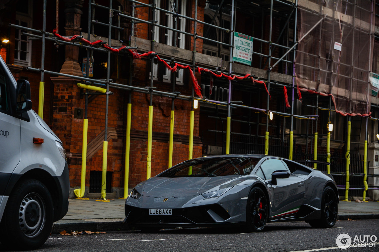 Lamborghini Huracán LP640-4 Performante