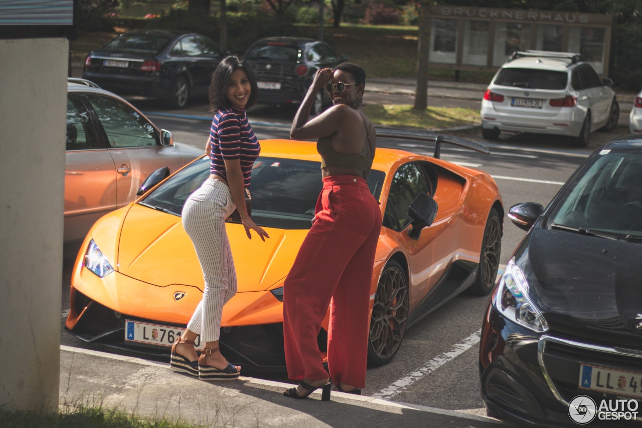 Lamborghini Huracán LP640-4 Performante