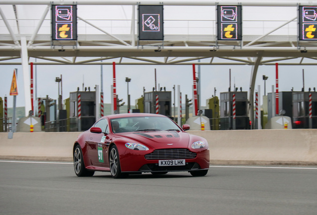 Aston Martin V12 Vantage