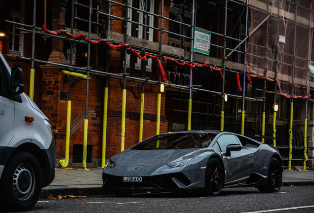 Lamborghini Huracán LP640-4 Performante