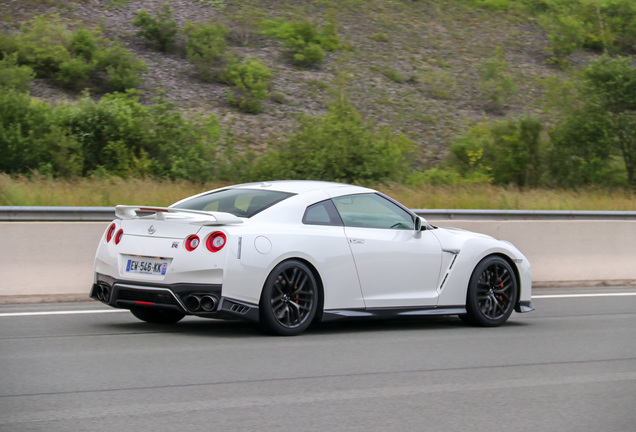 Nissan GT-R 2017