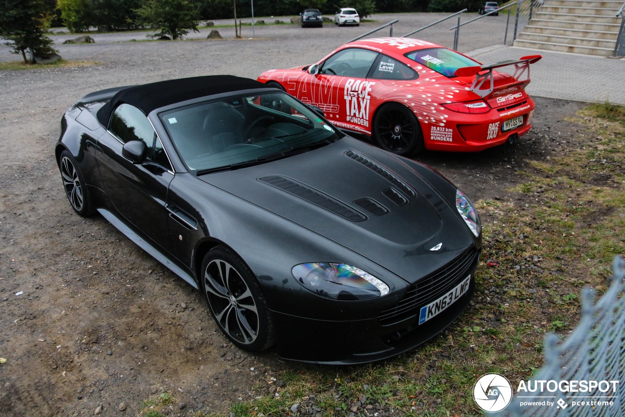 Aston Martin V12 Vantage Roadster