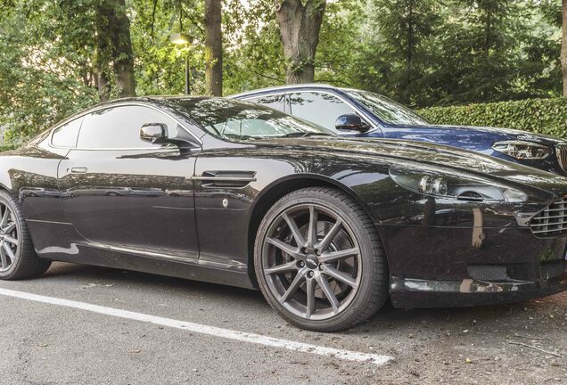 Aston Martin DB9