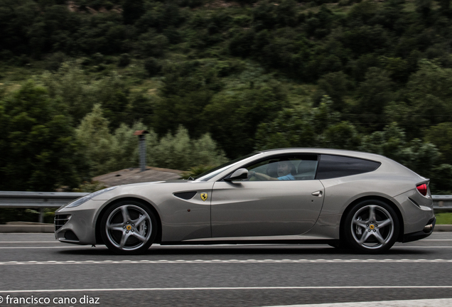 Ferrari FF