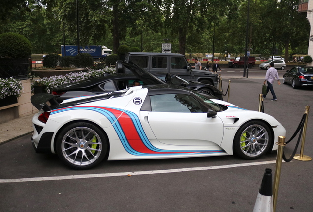 Porsche 918 Spyder Weissach Package