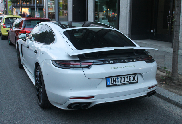 Porsche 971 Panamera Turbo S E-Hybrid