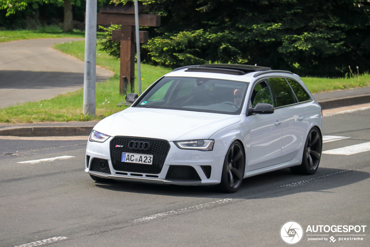 Audi RS4 Avant B8