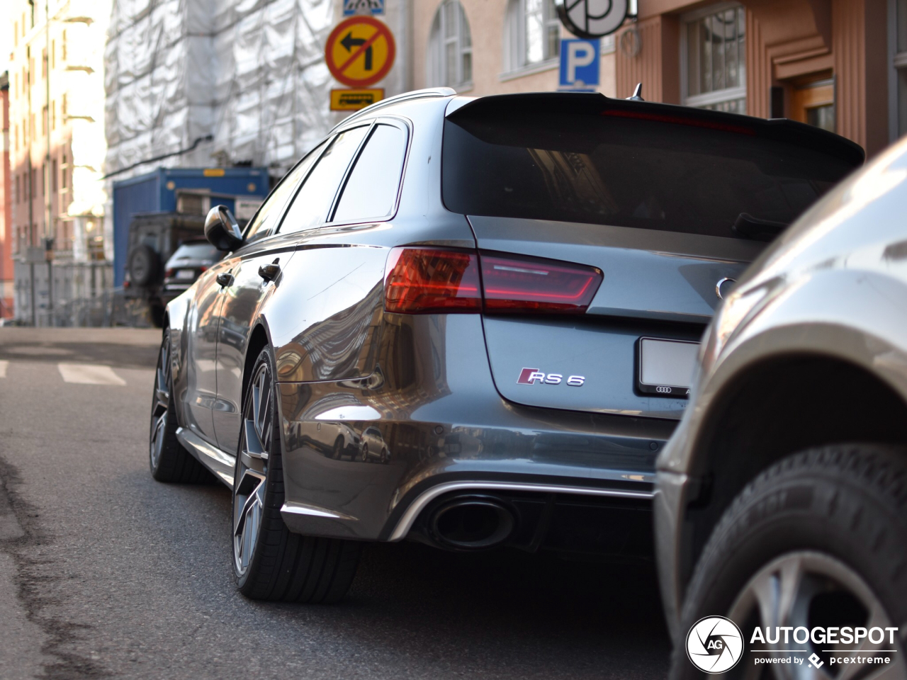 Audi RS6 Avant C7 2015