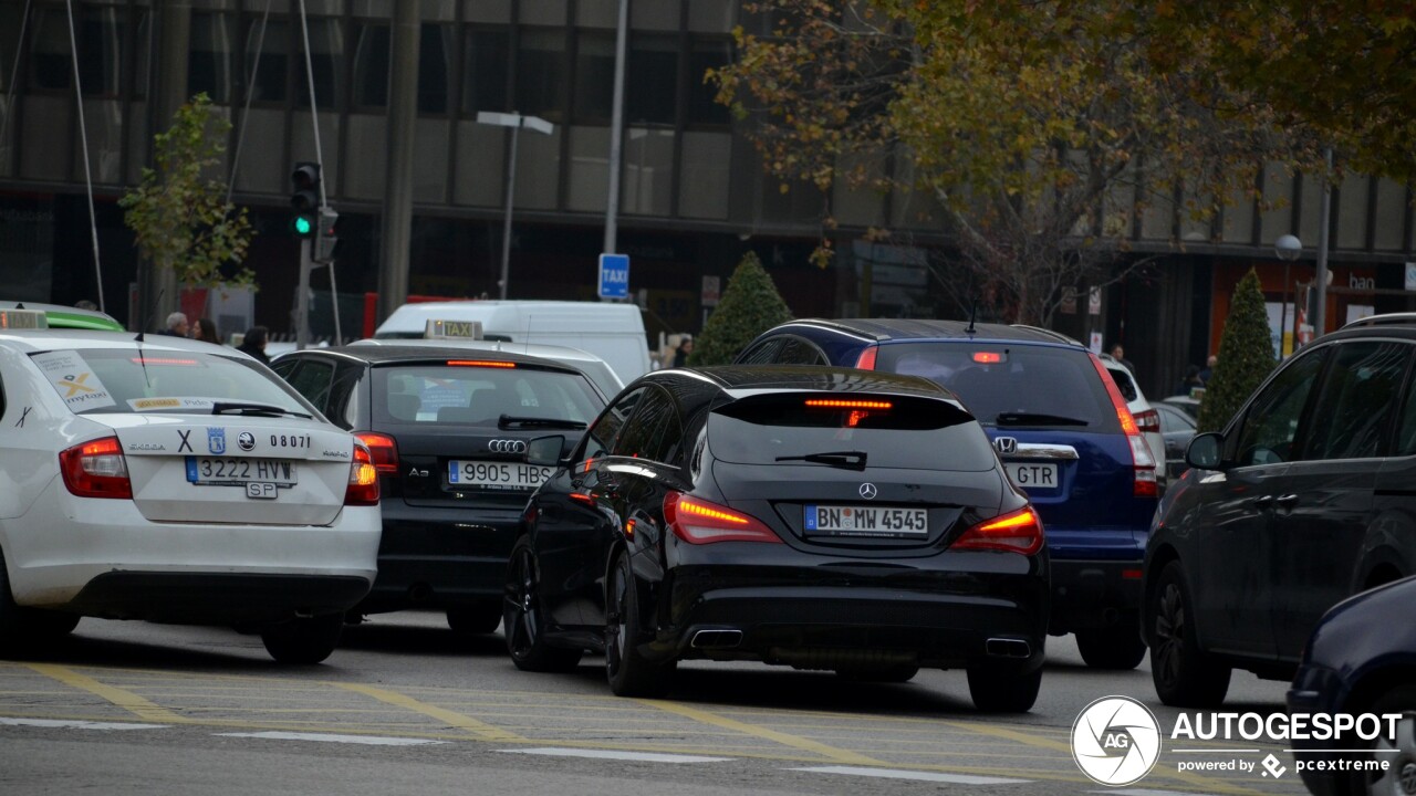 Mercedes-AMG CLA 45 Shooting Brake X117