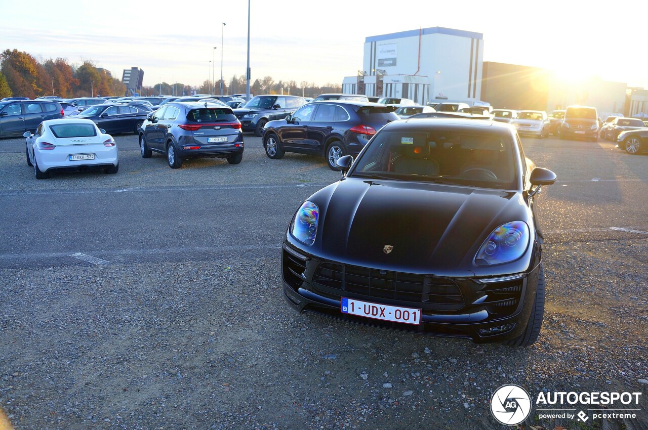 Porsche 95B Macan GTS