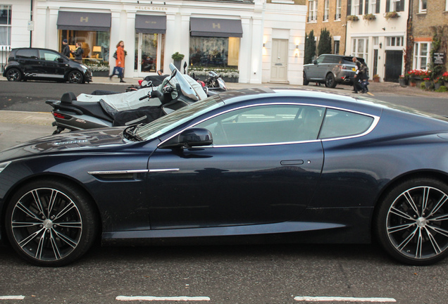 Aston Martin DB9 2013