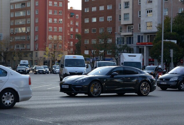 Porsche 971 Panamera Turbo S E-Hybrid