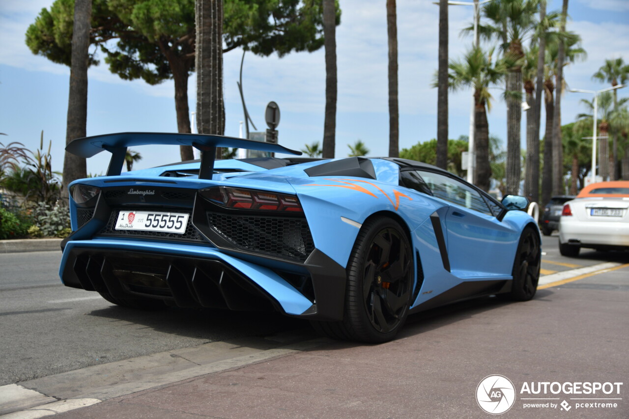 Lamborghini Aventador LP750-4 SuperVeloce Roadster