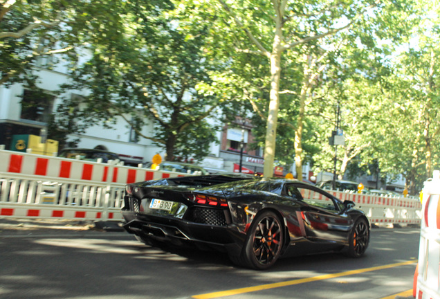 Lamborghini Aventador LP700-4