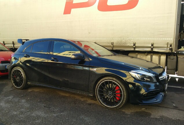 Mercedes-AMG A 45 W176 2015