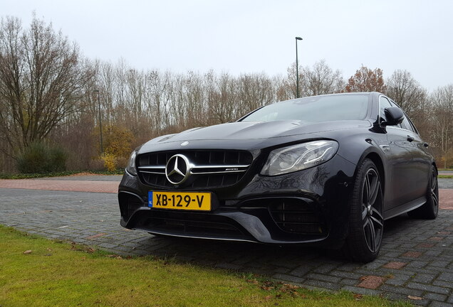 Mercedes-AMG E 63 S W213