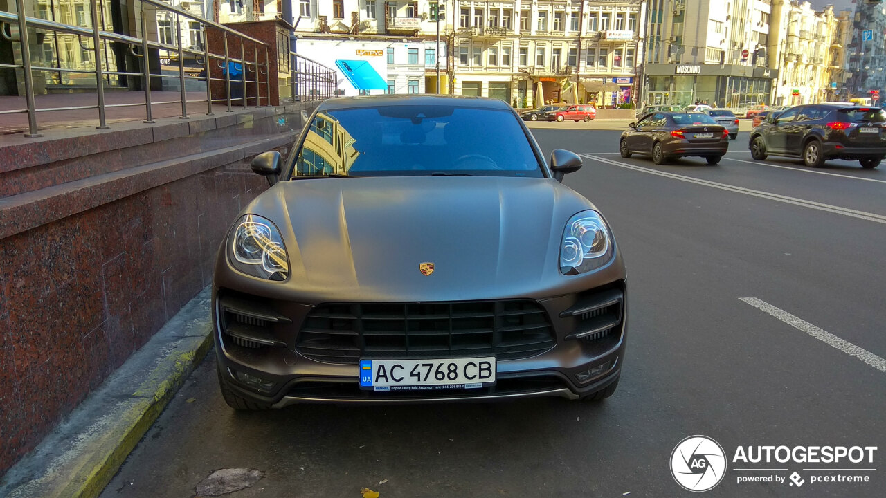 Porsche 95B Macan Turbo