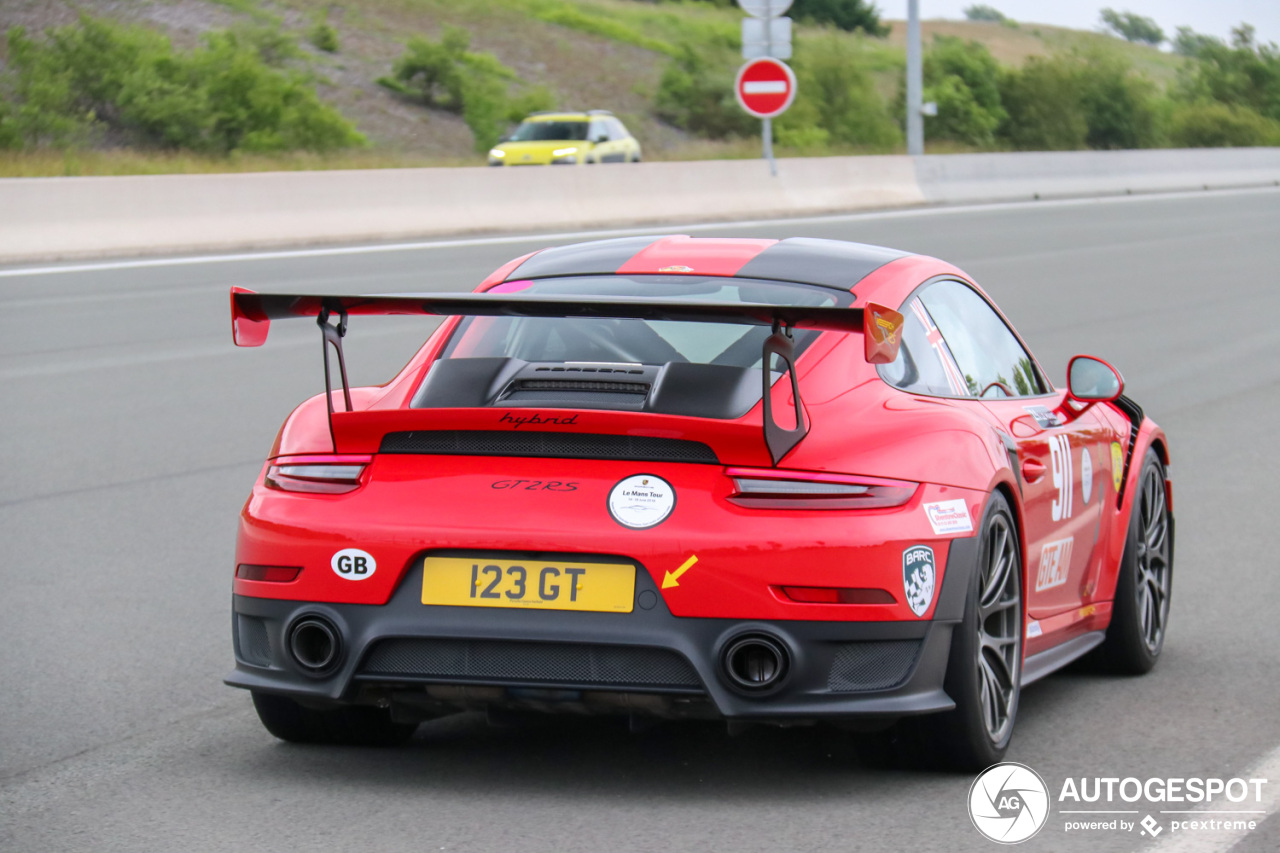 Porsche 991 GT2 RS Weissach Package